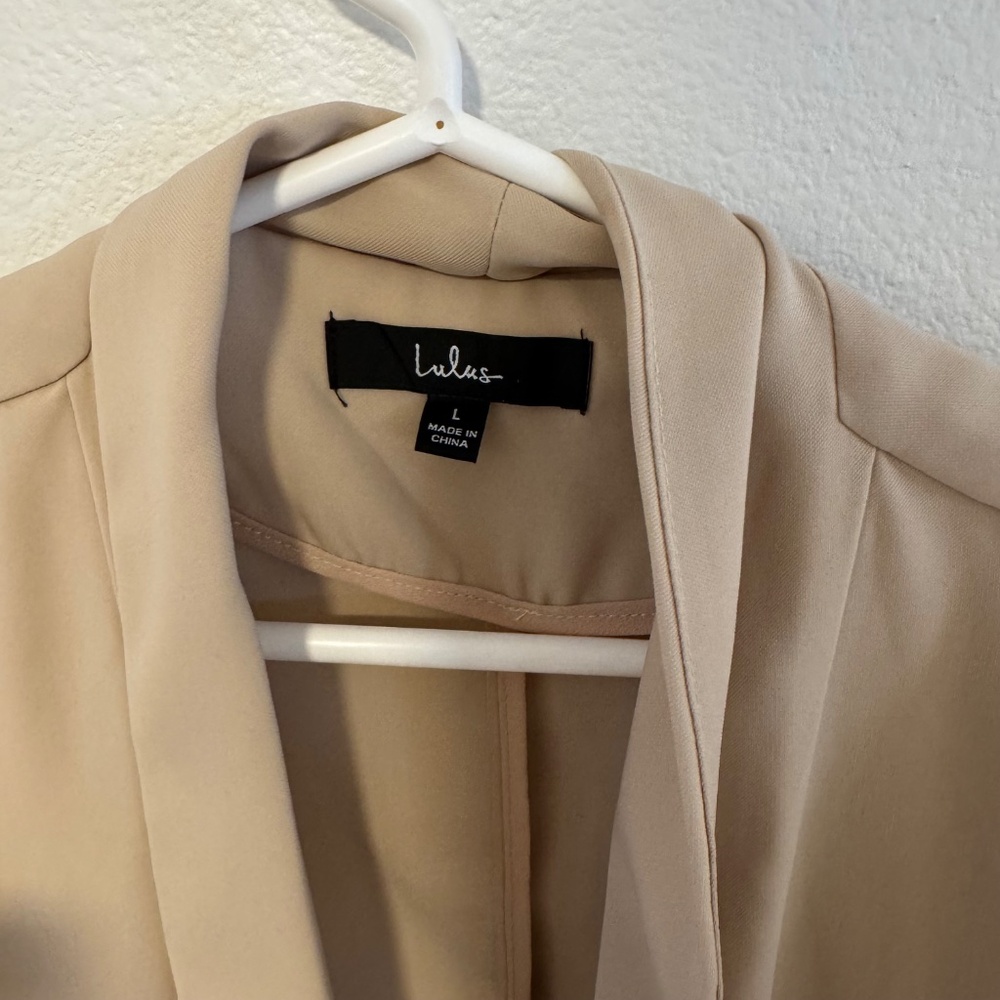 Lulu's Work Blazer - Picture 6 of 6